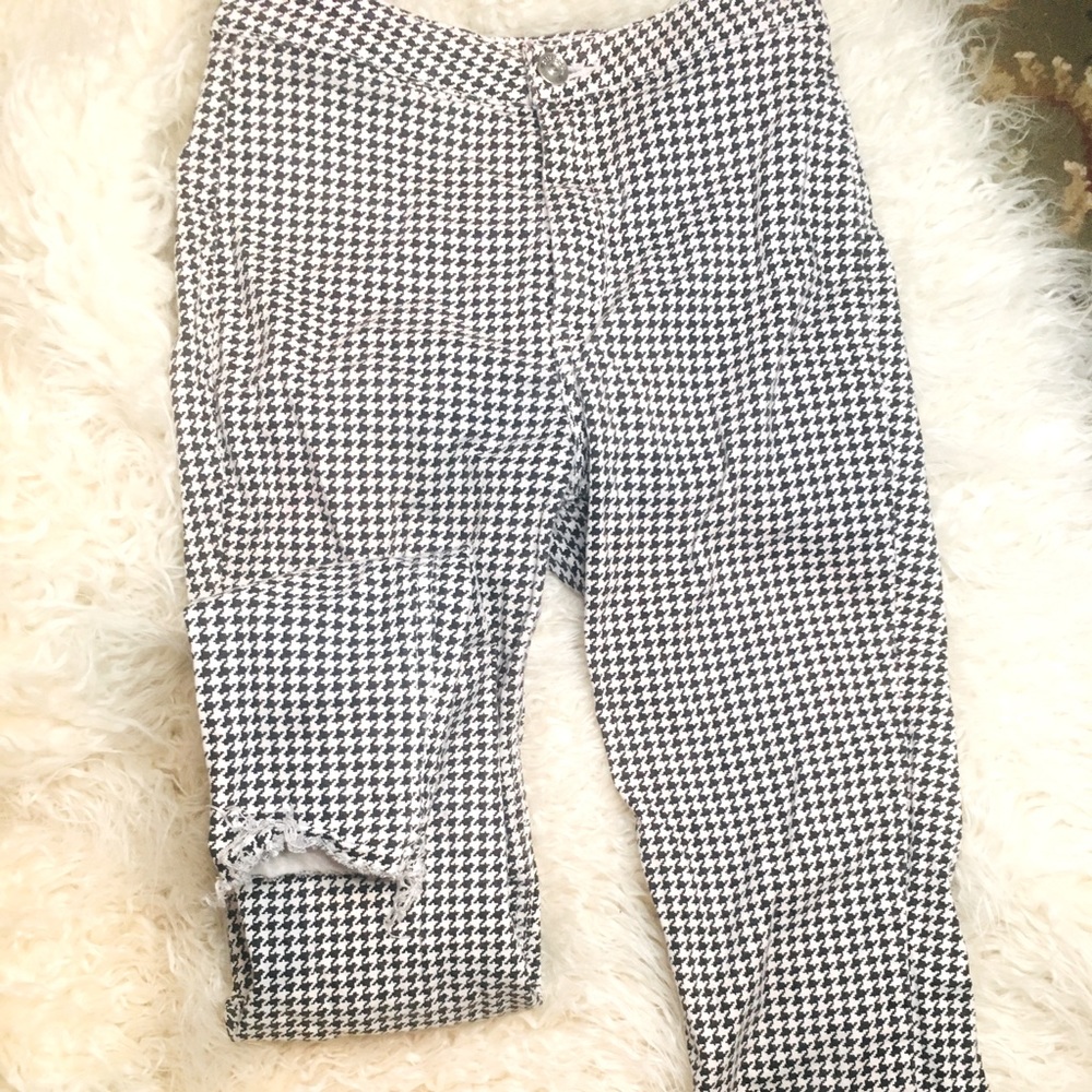 H&M stretchy skinny jeans high waisted.